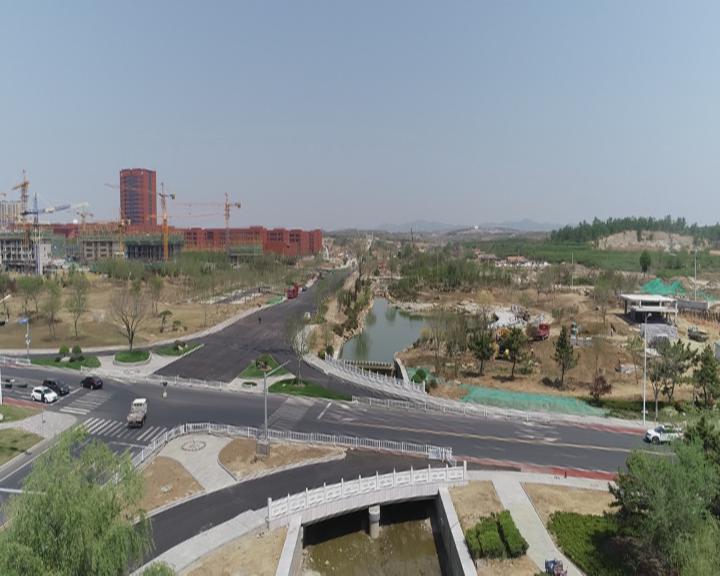 荣成市十里河绿轴工程正按计划快速推进