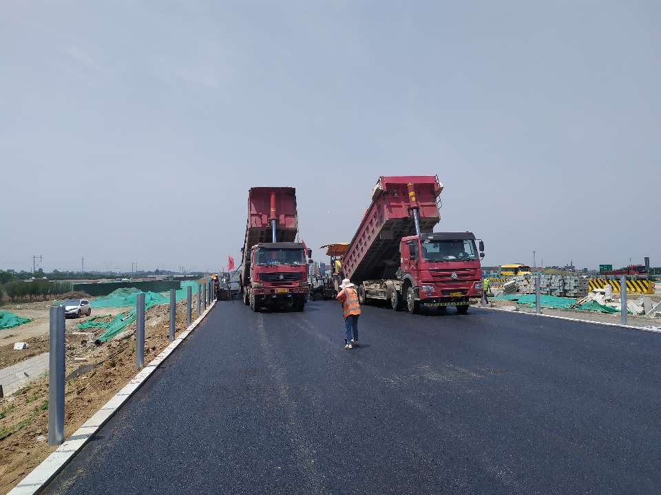 繼續沖刺！濟青高速小許家以東段確保在今年7月底建成通車