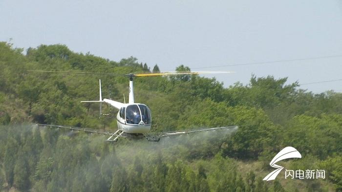 农用喷药直升飞机图片