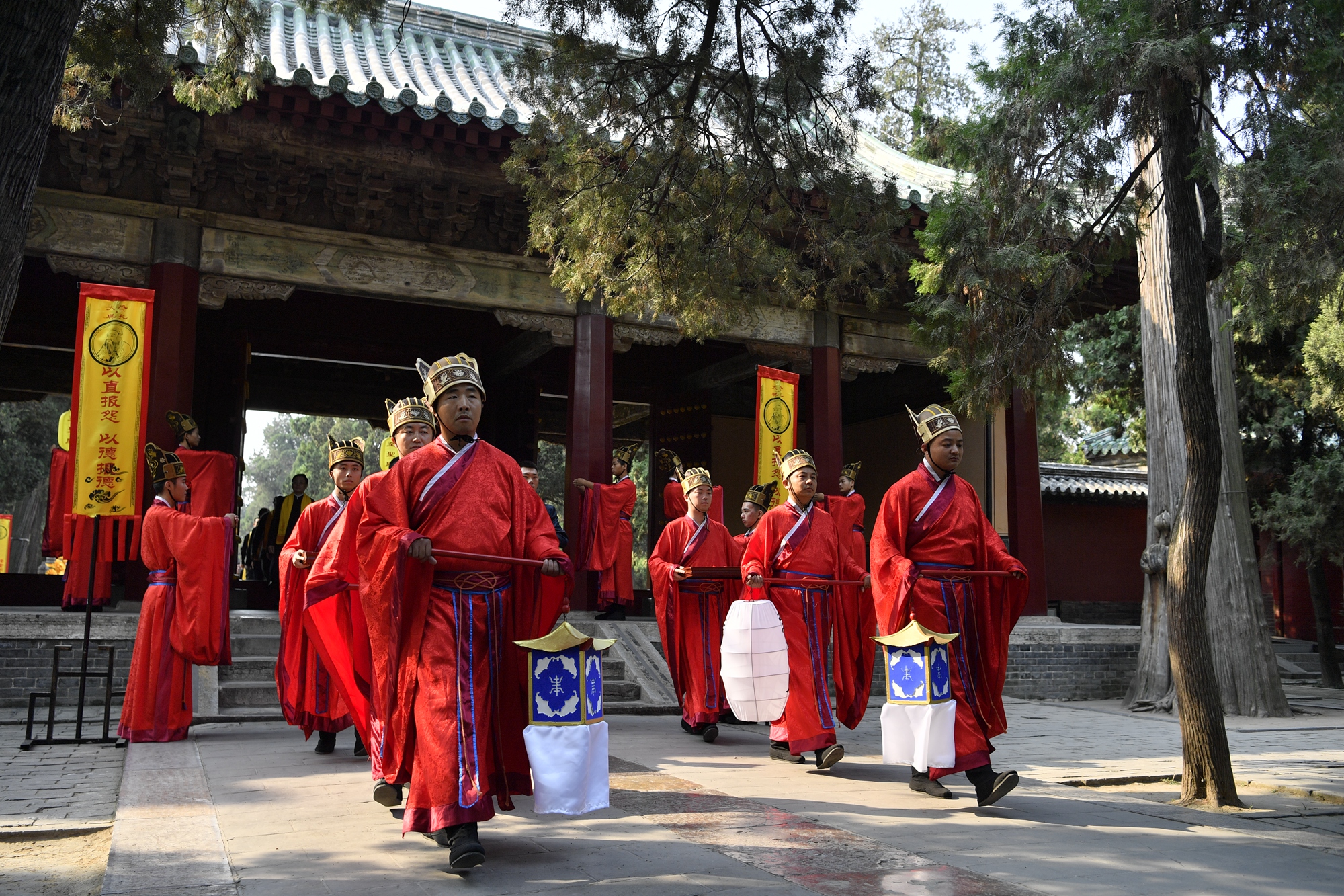 祭孔大典现场:四海宾朋共仰先贤