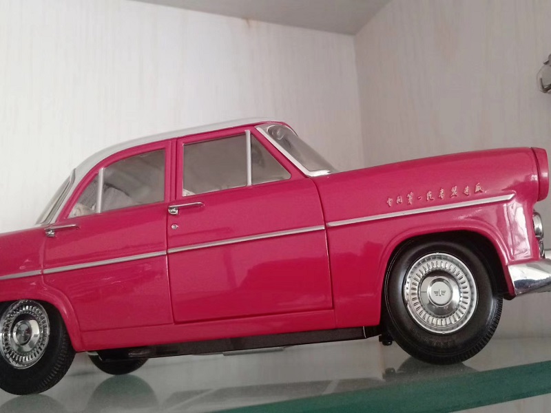 滨州惠民小伙痴迷国产老车收藏曾获国内最佳情怀老爷车奖