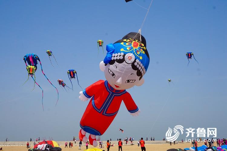 彩鸢飞舞第34届潍坊国际风筝会开幕