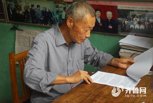 李振华:山区支教60余载 用爱心雕刻生命年轮