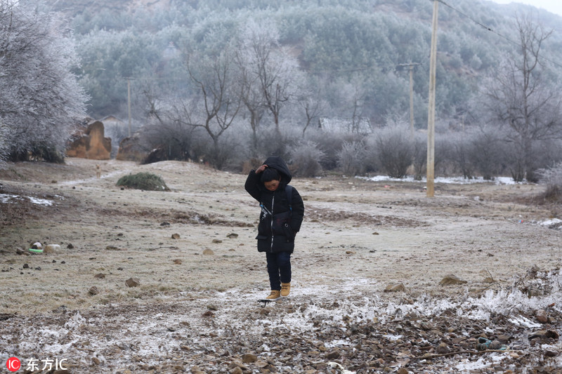好心人想资助冰花男孩出游父亲婉言谢绝