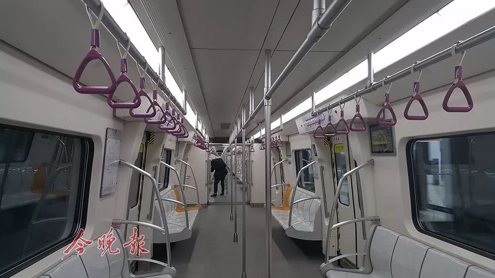 南孙庄站,南何庄站,大毕庄站,金钟街站,徐庄子站,金钟河大街站,民权门