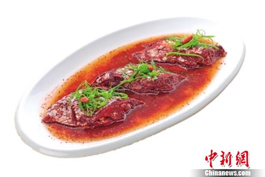 瓯菜:酒糟带鱼 郑群 摄
