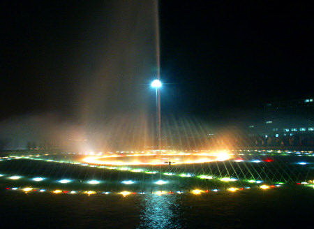 泰安泰山广场音乐喷泉3月5日复喷