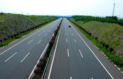 滨莱高速力争6月右幅车道通车 沾临高速济潍高速将开展前期工作