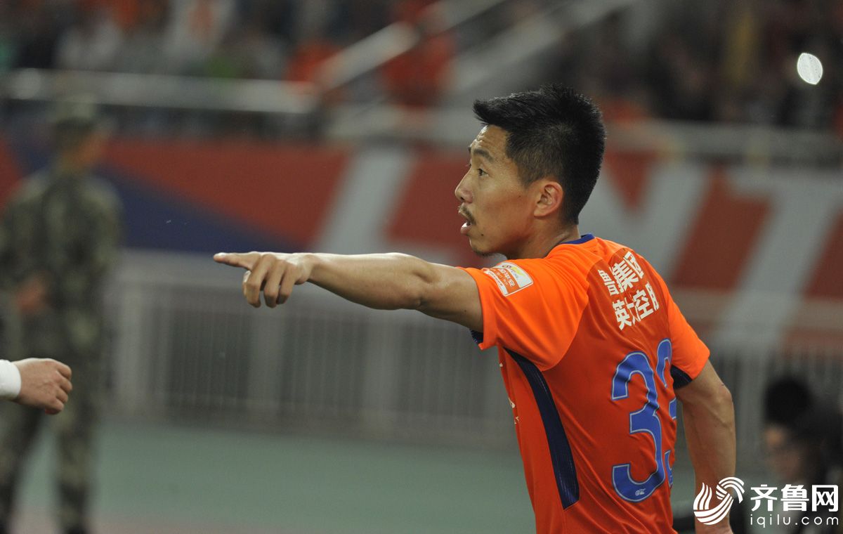 金敬道梅开二度鲁能主场2比1力克建业