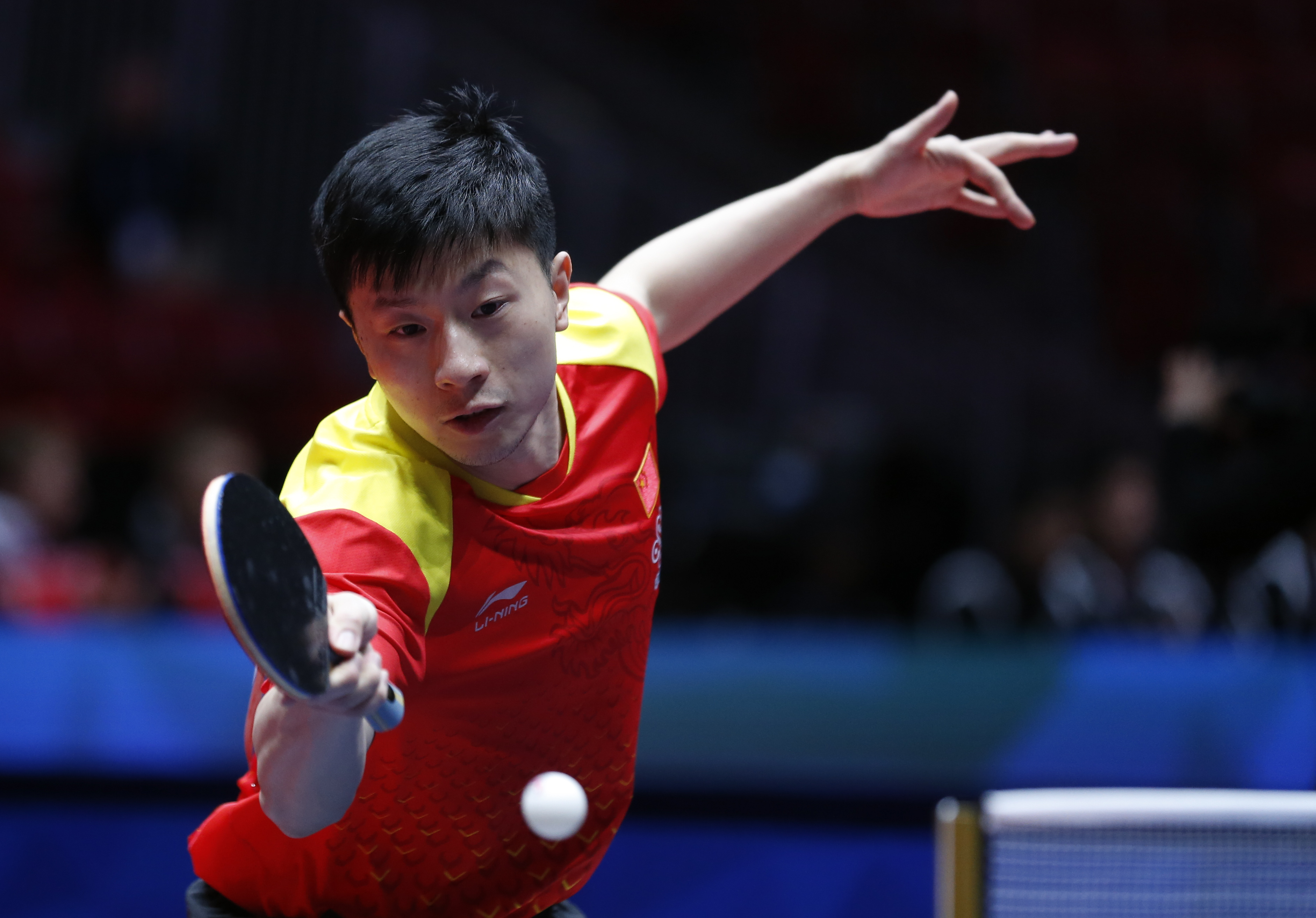 世乒赛中国男队挺进八强