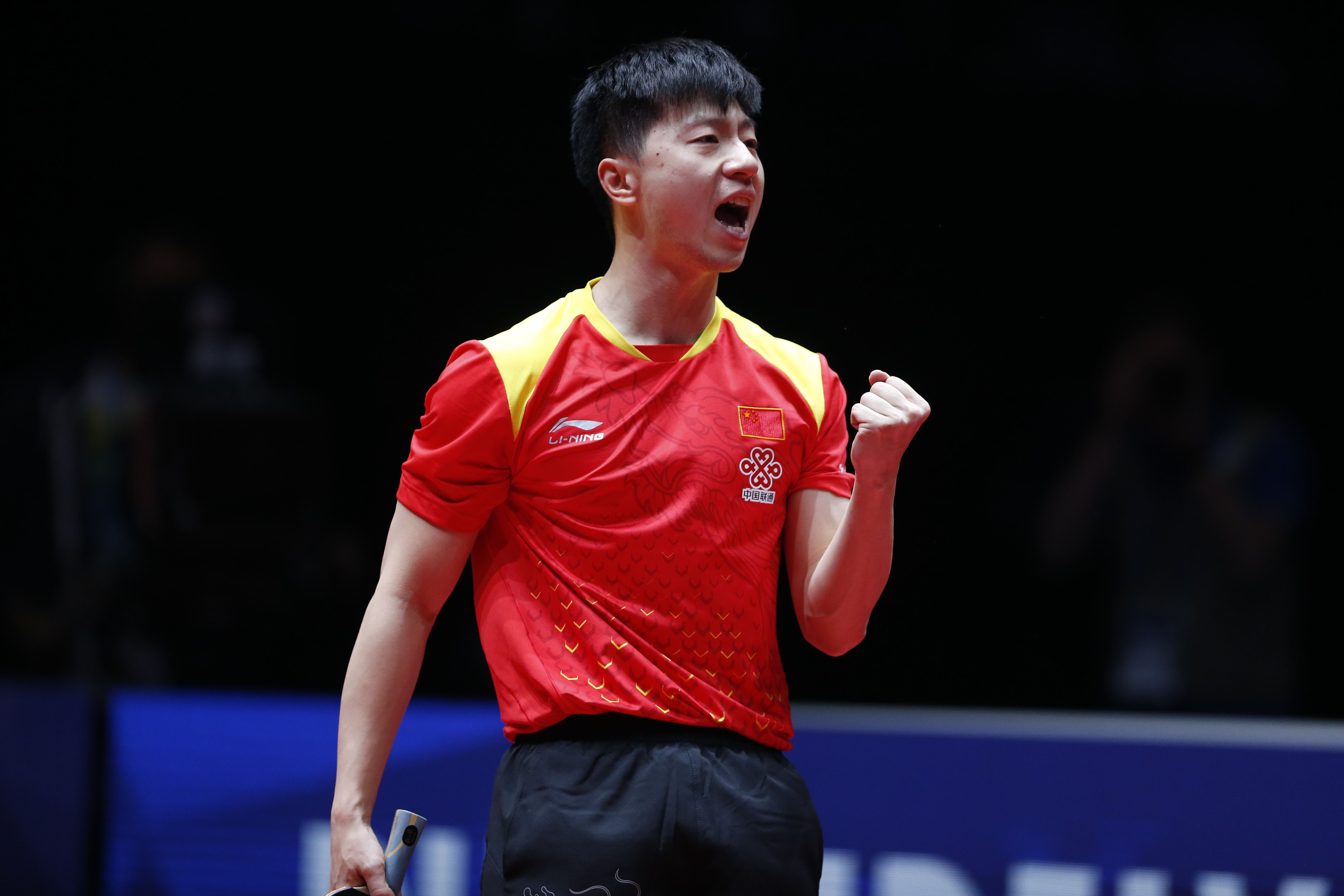 年乒乓球世界团体锦标赛男团决赛中,中国队以3比0战胜德国队,夺得冠军