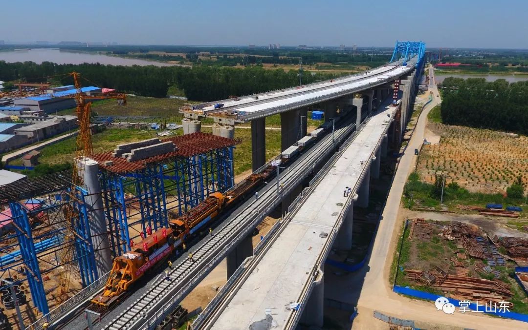 石济客专横跨黄河济南西站10分钟到新东站大提速来啦