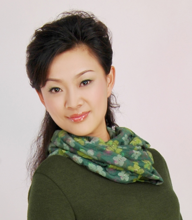 栏目制片人,《青州新闻》栏目主持人,播音主持作品连年在省市获奖