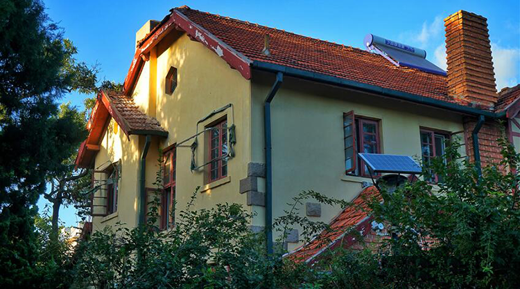 济南:实拍雨后百花洲夜色 古建筑如梦如幻引人醉