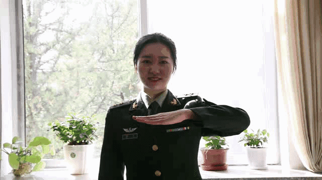 兵哥哥接受挑战当握钢枪的手跳起手势舞你被撩到了吗