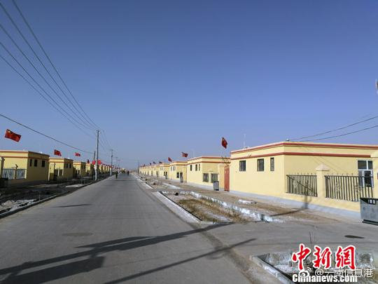 新疆绿园镇搬迁房图片图片