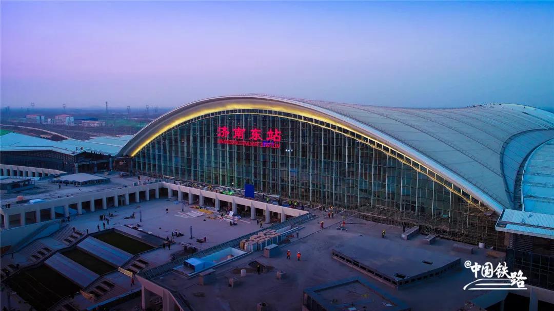 济南至青岛最快列车运行时间,将由原来的2小时20分,压缩至1小时40分