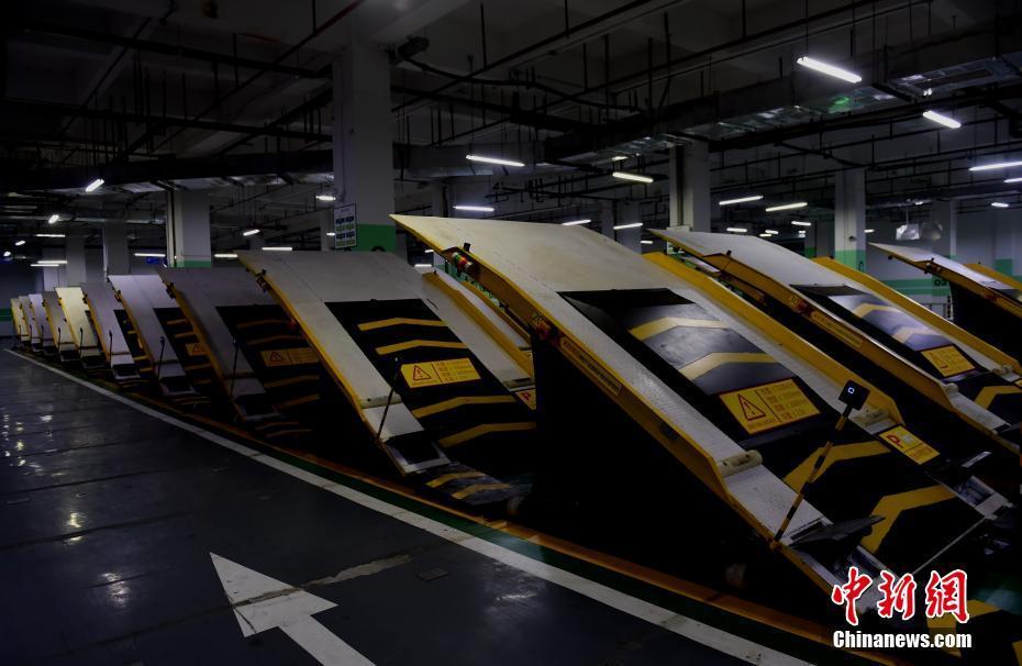 重庆现平面斜置式停车库节约空间