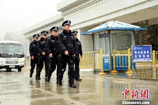 西藏出入境边防检查总站将持续提升口岸通关服务