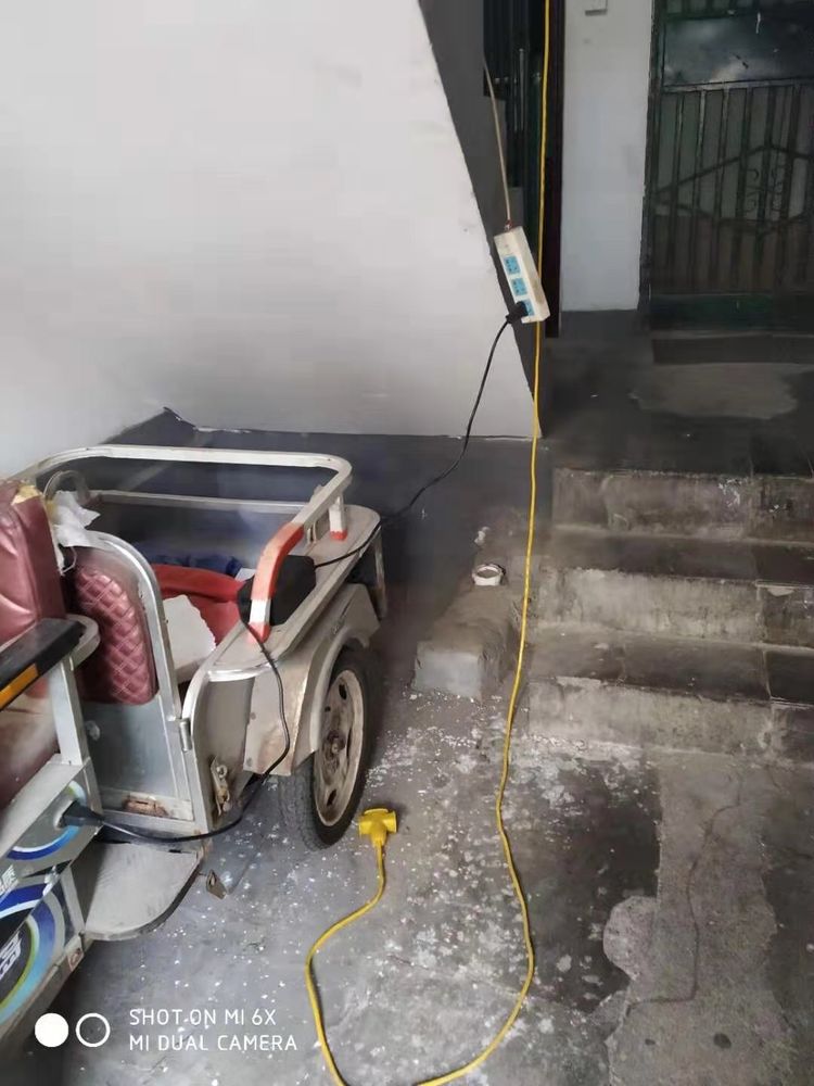 飞线充电隐患多大明湖街道全面整治不含糊