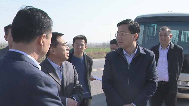 张谦现场调度滨城区防汛排涝工作