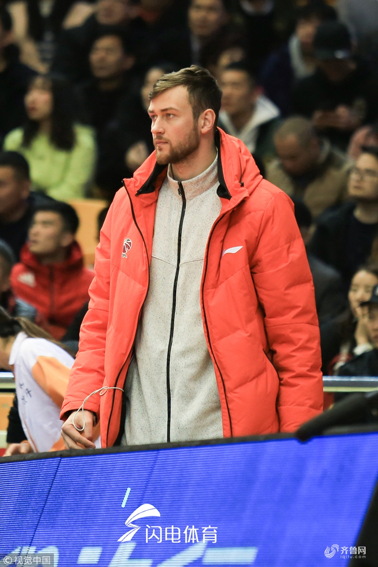 马刺签下莫泰尤纳斯 效力山东曾霸气十足