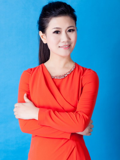 张娜:青州广播电视台生活频道《与法同行》栏目制片人,主持人.