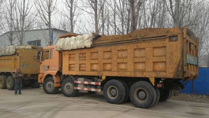 随着工地陆续复工,路面渣土车也逐渐增多,为保证项目复工规范有序