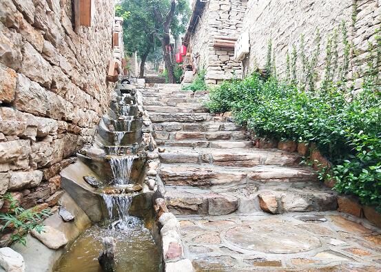 走进石子口村:石头房子上筑起的乡村致富梦想