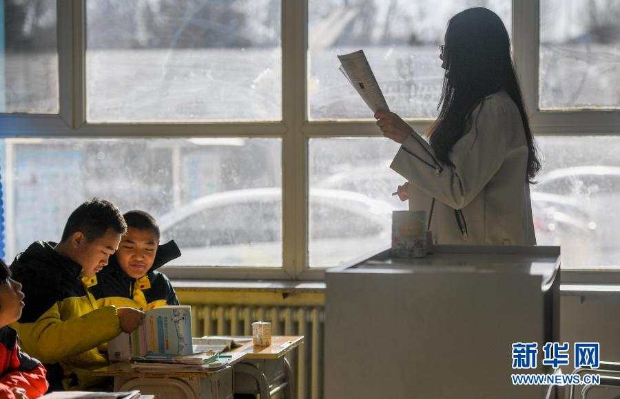 今年15岁的王敖然是内蒙古赤峰市敖汉旗贝子府镇中学的一名学生,由于