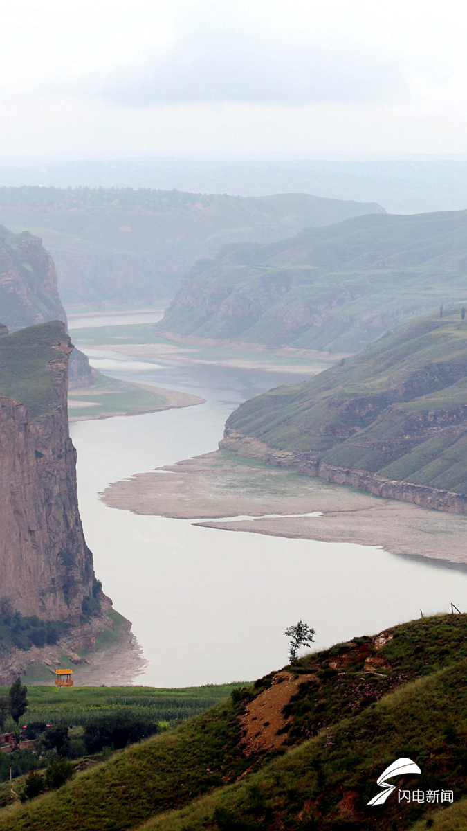 河道长约260公里,为黄河上游一级支流.