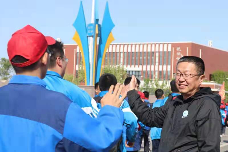 4月17日,濟陽聞韶中學中學舉行