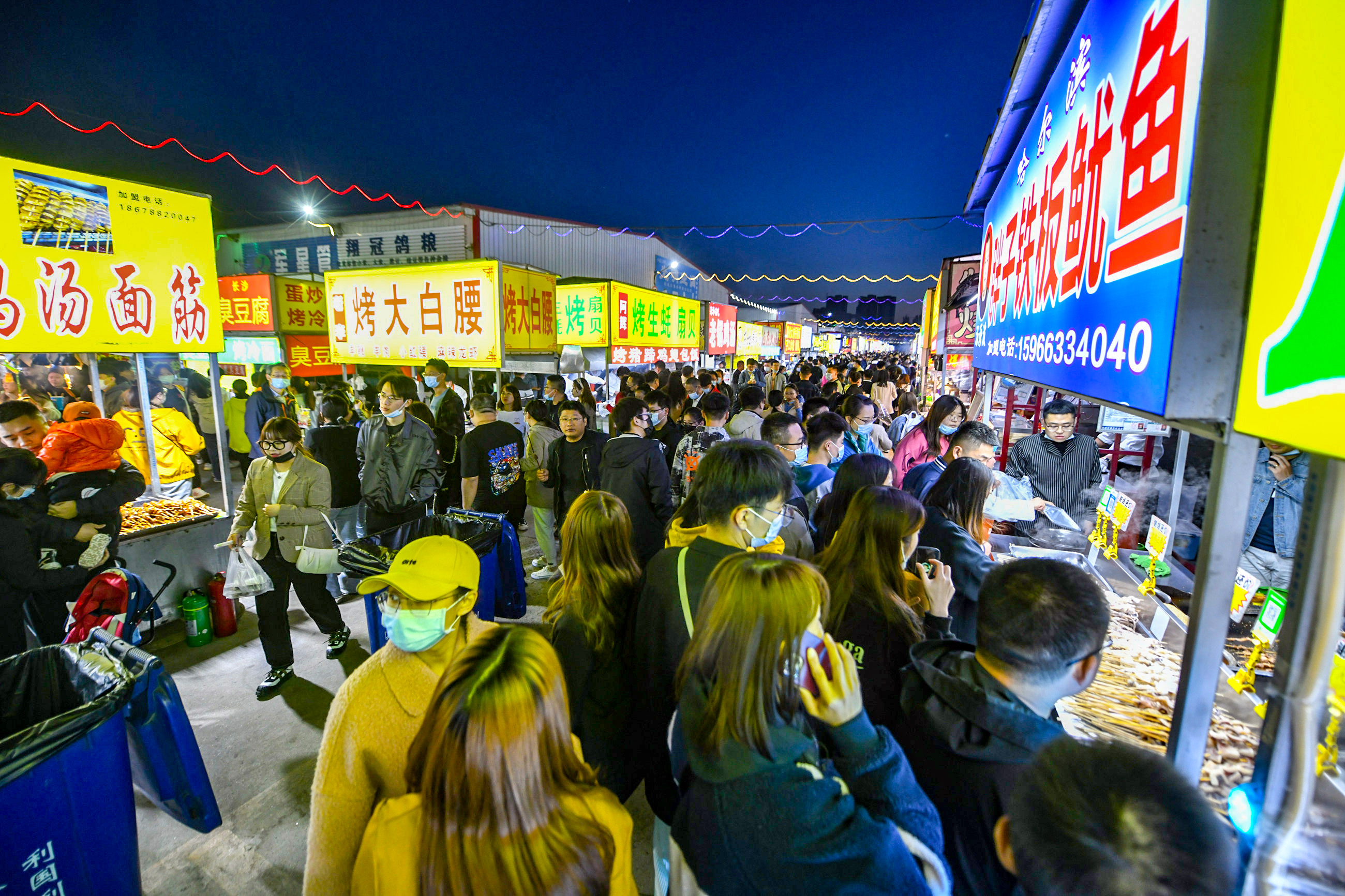 坐着地铁游逛"网红夜市"丨环联夜市将打造成济南多彩不夜城