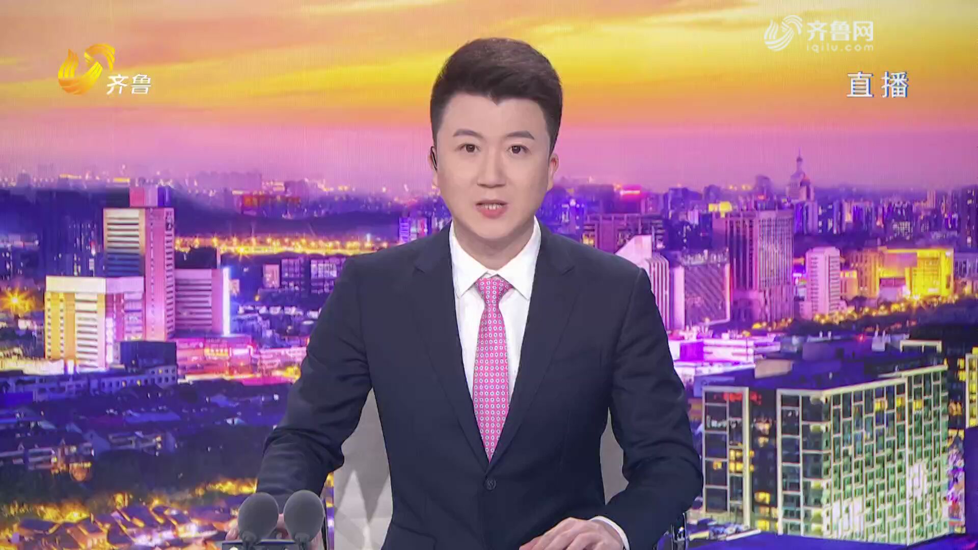 土地流转变托管 乡镇书记当起“灵魂砍价手”