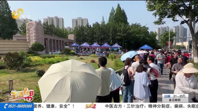 青岛5万考生从容赴考 家长：平常心对待