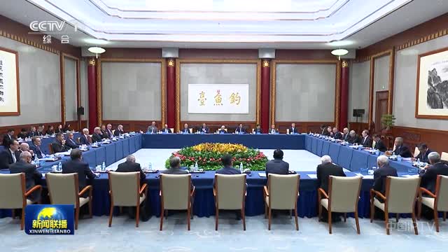 丁薛祥会见清华大学经济管理学院顾问委员会委员代表